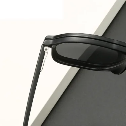 Magnetic Dark Clip-on Sunglasses - Image 4