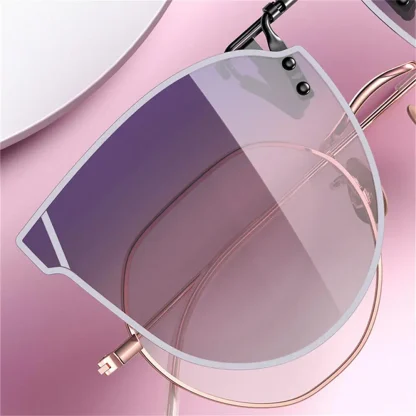 Gradient Flip Up Clip-ons for Sunglasses - Image 2